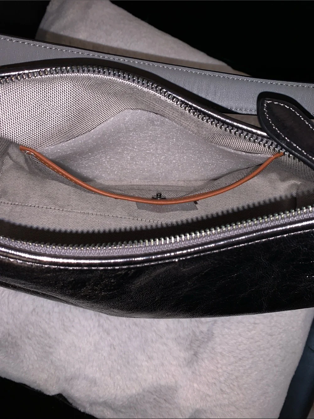 2024 Coach Juliet in Anthracite Metallic Leather - Picture 9 of 12